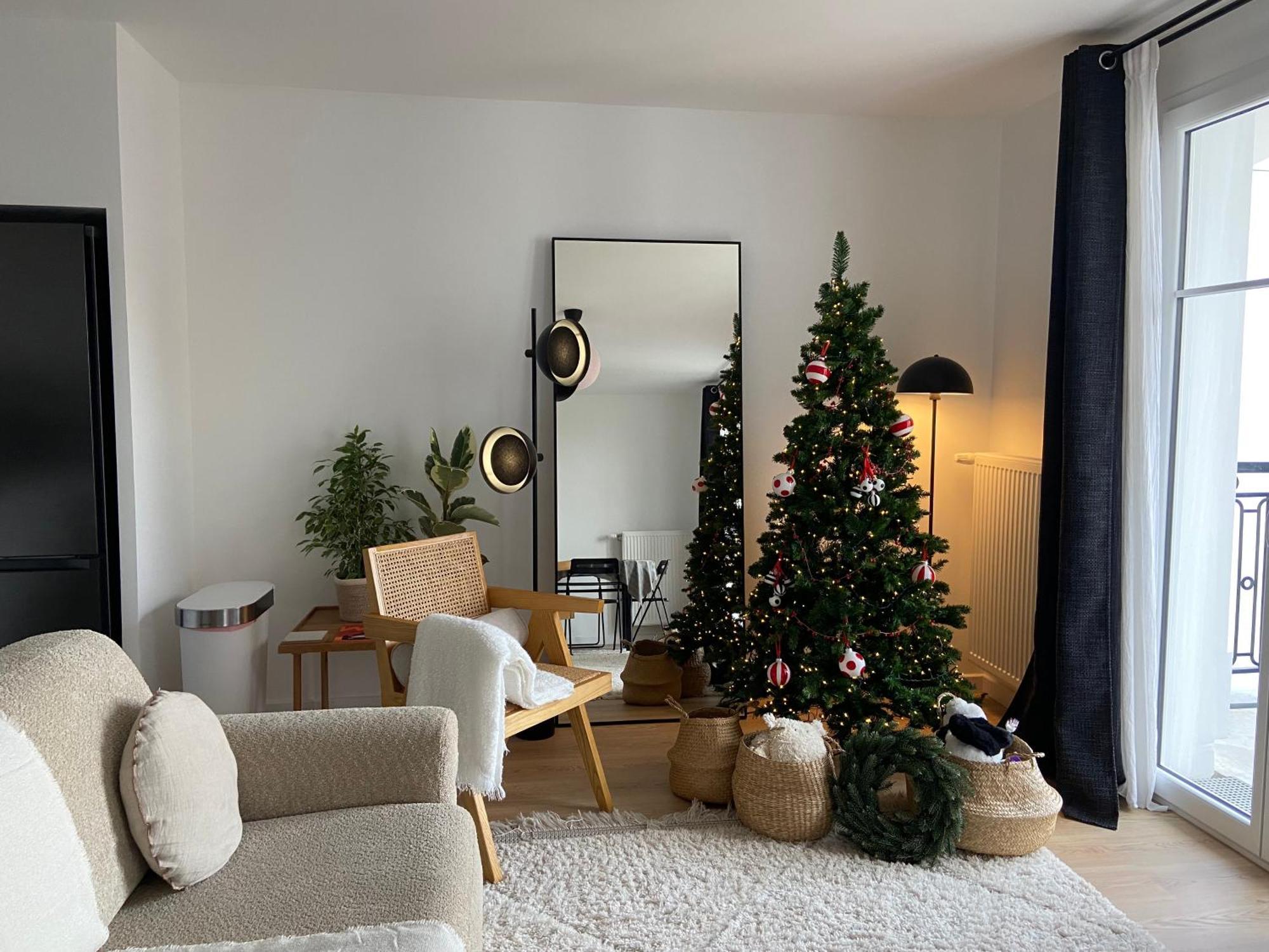 Disneyland Minimalist Lifestyle - 5 Pax Apartment Serris Luaran gambar