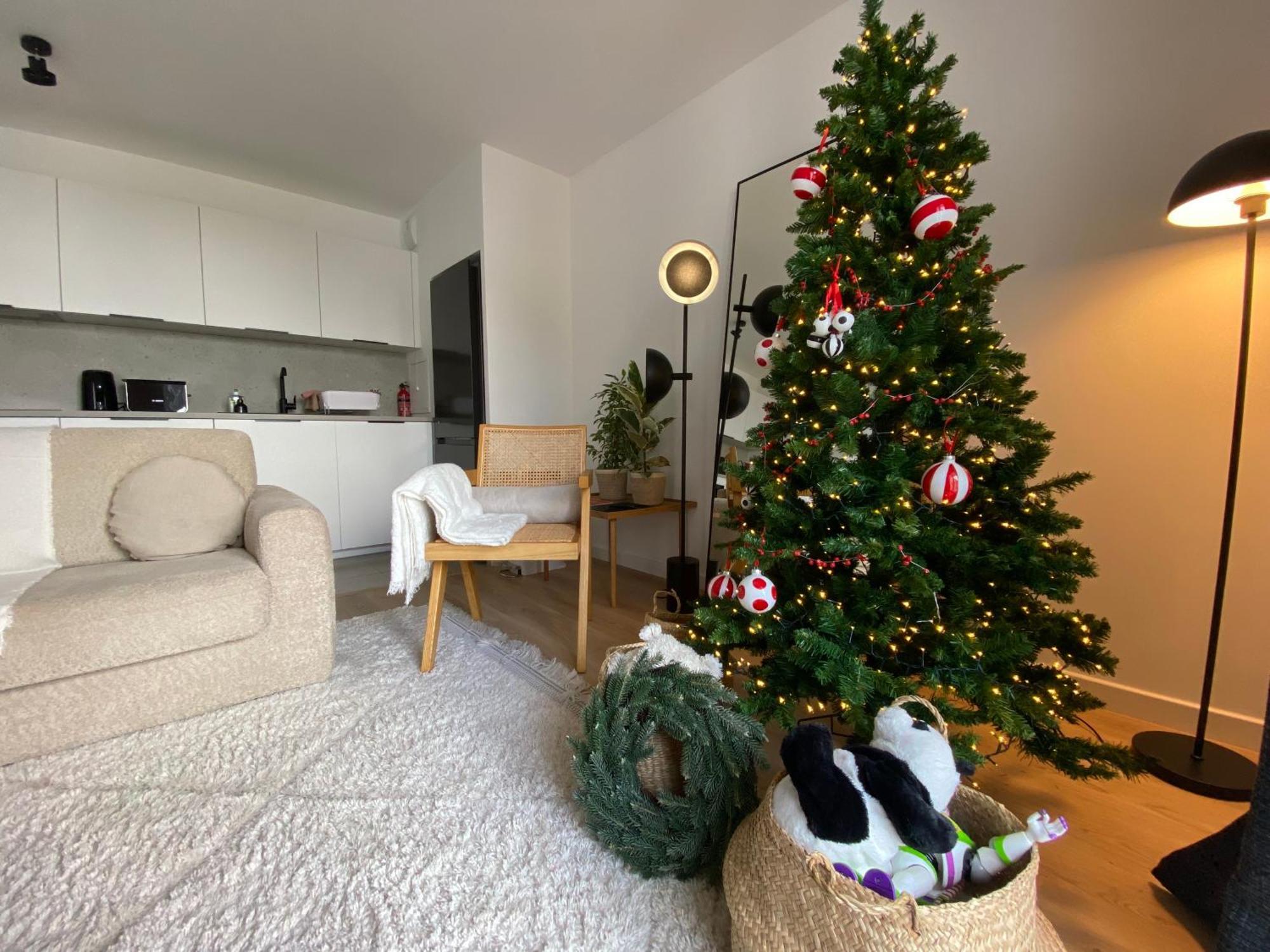 Disneyland Minimalist Lifestyle - 5 Pax Apartment Serris Luaran gambar