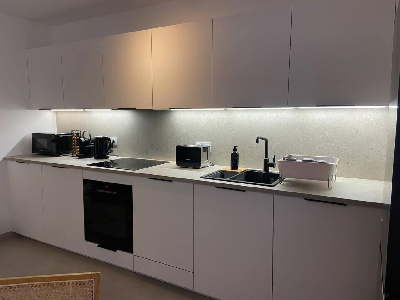 Disneyland Minimalist Lifestyle - 5 Pax Apartment Serris Luaran gambar